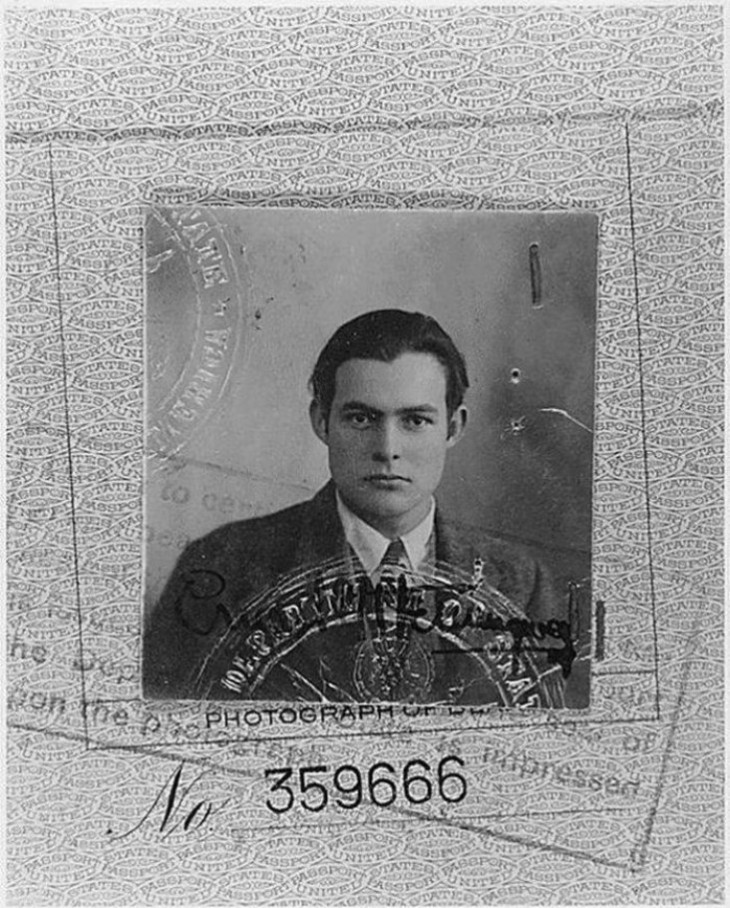 Эрнест Хемингуэйдің паспортындағы суреті, 1923 жыл