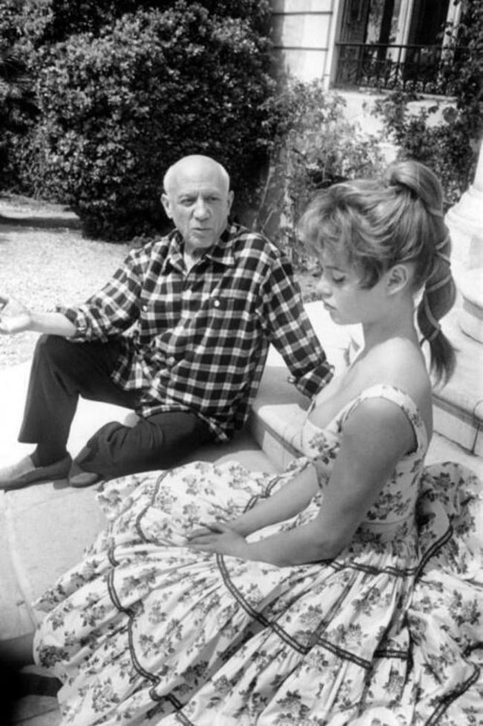 Пабло Пикассо және Брижит Бардо, 1956 жыл